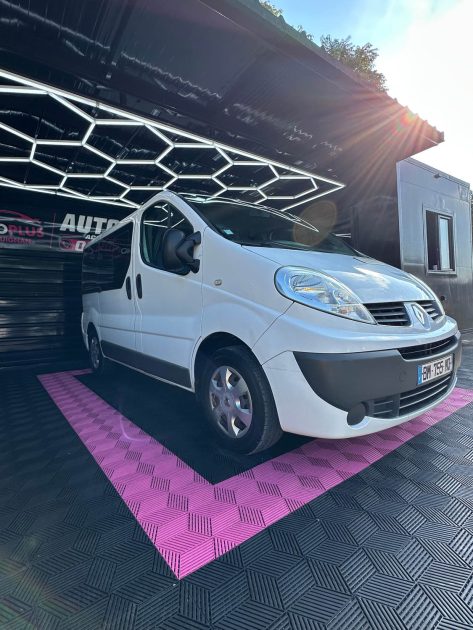Renault Trafic 2.0 dCi 90 – 9 places – Garantie 12 mois – Échange reprise possible