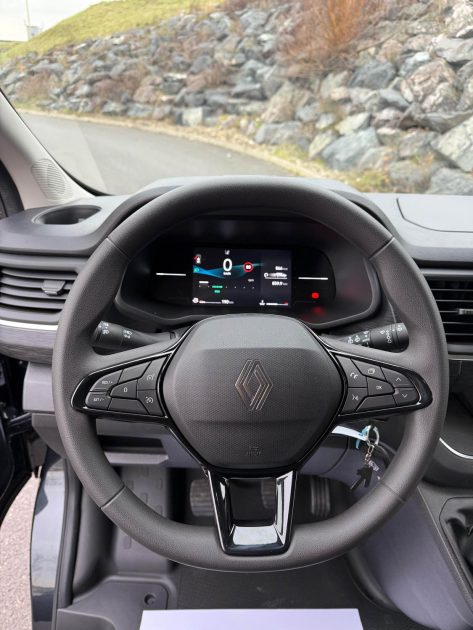 RENAULT TRAFIC 2.0 BLUE DCI 150 CV PACK RED L2  RALONGER / ATTELAGE /CARPLAY / CAMERA / TVA REC.