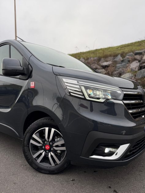 RENAULT TRAFIC 2.0 BLUE DCI 150 CV PACK RED L2  RALONGER / ATTELAGE /CARPLAY / CAMERA / TVA REC.