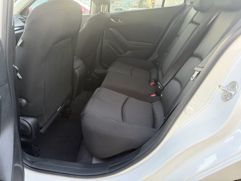 MAZDA 3 LIMOUSINE SKYACTIV TECHNOLOGY GARANTIE 12 MOIS