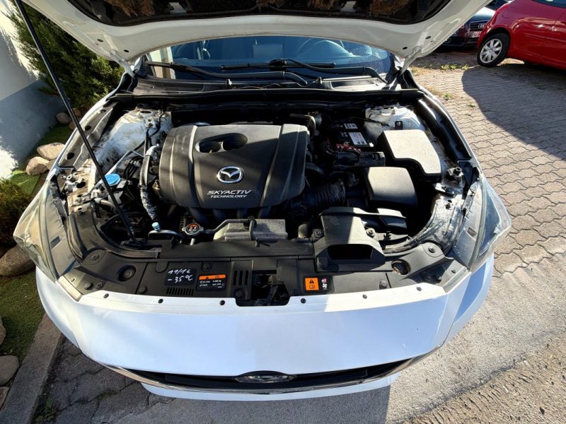 MAZDA 3 LIMOUSINE SKYACTIV TECHNOLOGY GARANTIE 12 MOIS