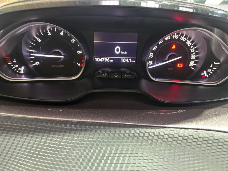 PEUGEOT 2008 1.2 VTI ACTIVE 82 cv 2013