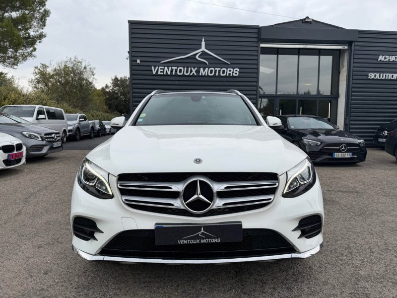 MERCEDES GLC 220 D 4 MATIC / Toit Ouvrant / Attelage / Suivi complet