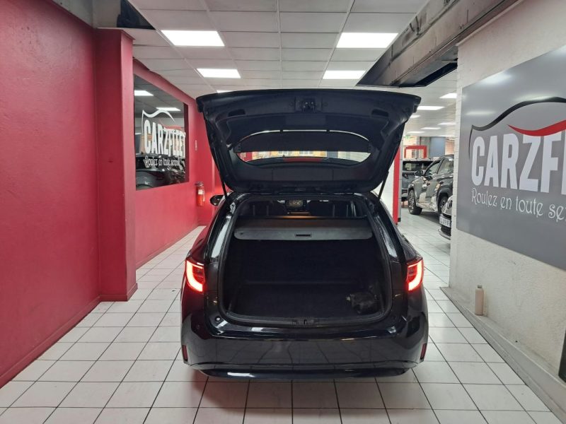 TOYOTA COROLLA TOURING SPORTS HYBRIDE 1.8 DYNAMIC BUSINESS 122cv/1 ERE MAIN/TVA RECUPERABLE