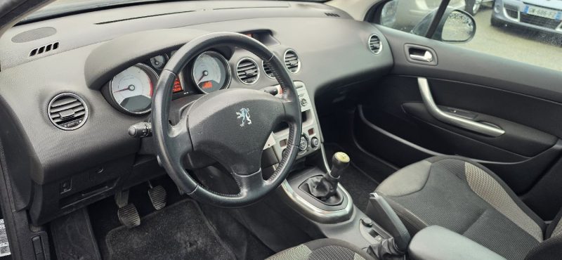 PEUGEOT 308 1.6 HDI 110 PREMIUM PACK