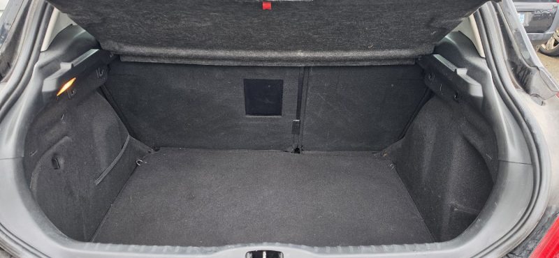 PEUGEOT 308 1.6 HDI 110 PREMIUM PACK
