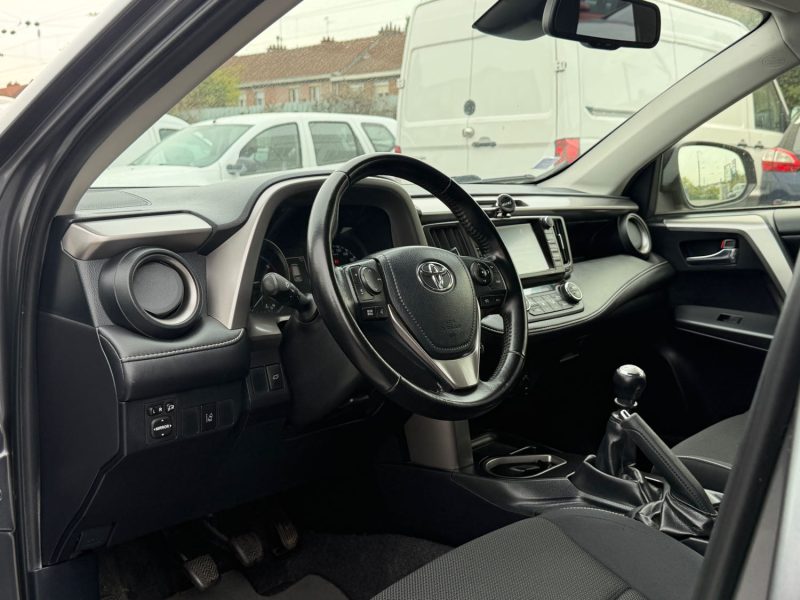 TOYOTA RAV4 143 D-4D 2WD ACTIVE 2016