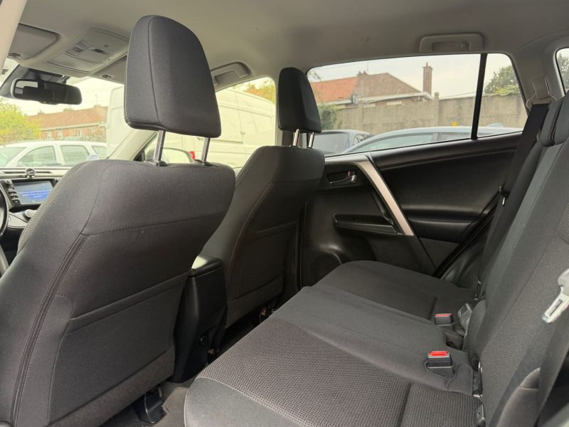 TOYOTA RAV4 143 D-4D 2WD ACTIVE 2016