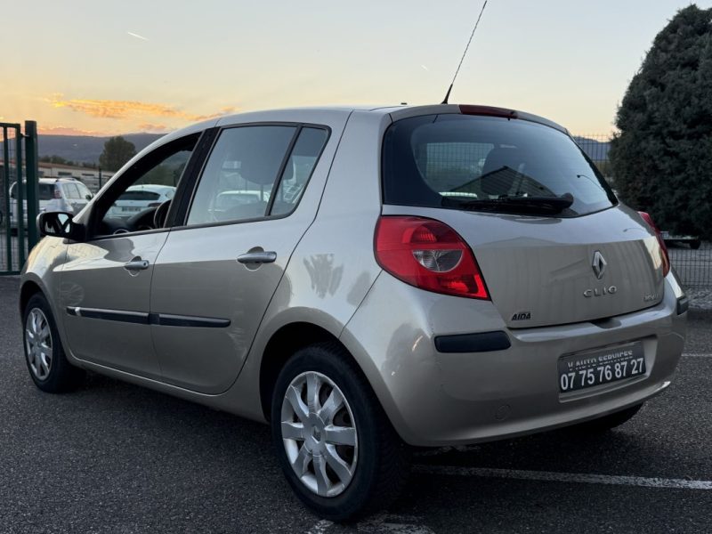  Renault Clio 1.6 16v 110ch Dynamique Boite Auto Garantie 6 Mois