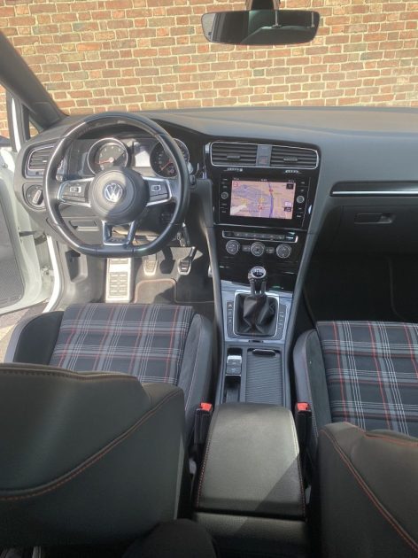 VOLKSWAGEN GOLF 2.0 GTI  TURBO 11500 KMS