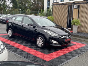 HYUNDAI I30  SW 1.6 CRDI  110CV    GARANTIE 3/12 MOIS 2013