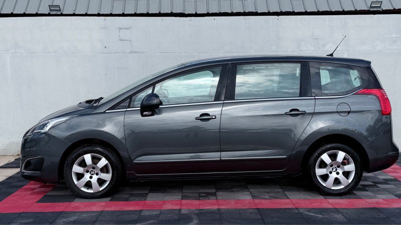 PEUGEOT 5008 1.2 E THP  130 CV   ACTIVE 7 PL  2016