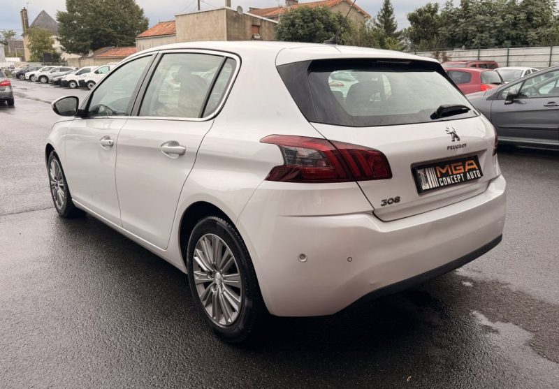 PEUGEOT 308 1.5 BLUEHDI 