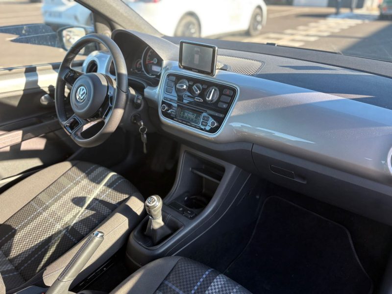 VOLKSWAGEN UP ! 1.0 - GARANTIE 12 MOIS SUR TOUTE LA FRANCE 