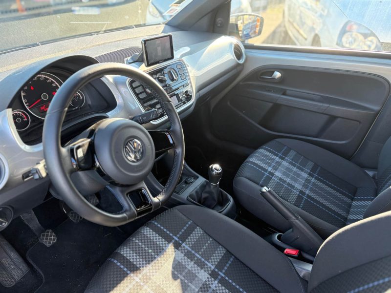 VOLKSWAGEN UP ! 1.0 - GARANTIE 12 MOIS SUR TOUTE LA FRANCE 