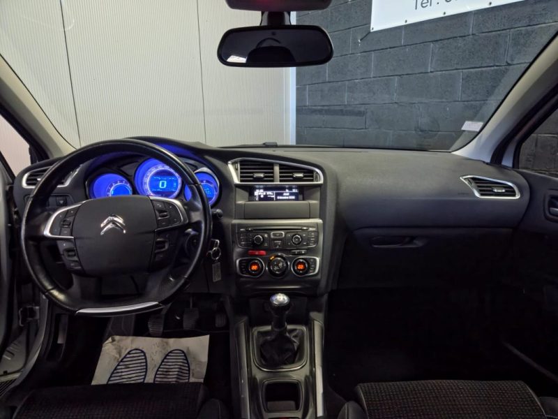 CITROEN C4 II 1.6 e-HDi 92 ch EXCLUSIVE PREMIERE MAIN