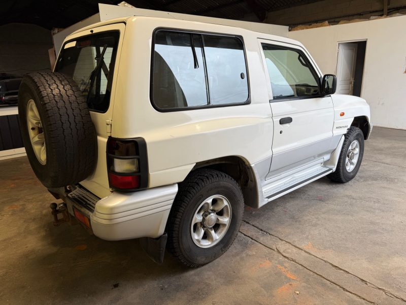 MITSUBISHI PAJERO II 2.5 TD 4X4 2001