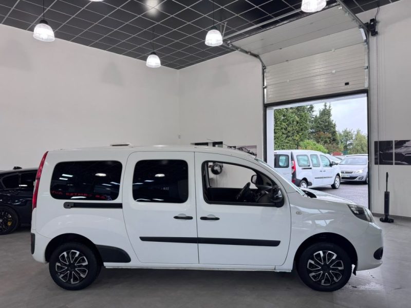 RENAULT KANGOO PHASE 3 MAXI 1.5 DCI 110 ZEN ✅ 5 PLACES ✅ GPS ✅ 1 ERE MAIN ✅DOUIBLE PORTE LATERAL
