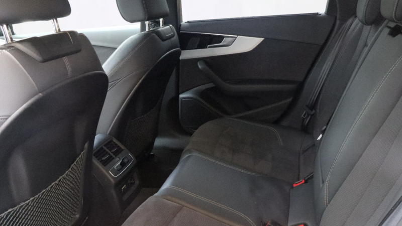 AUDI A4 AVANT 40 TDI 204 CH QUATTRO S LINE – PANO – ATTELAGE – CHAUFFAGE STATIONNAIRE