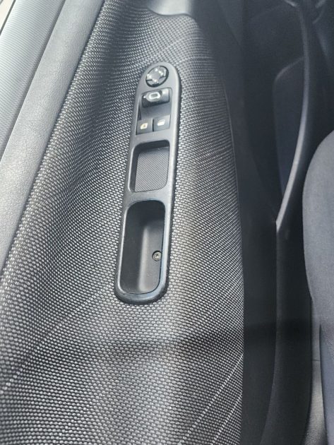 PEUGEOT 207 1,6L 90CH 2007