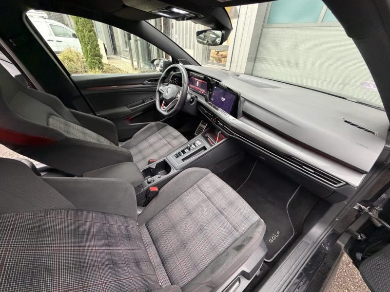 Volkswagen GOLF VIII GTI 2.0 TSI 245 ch DSG - ENTRETIEN COMPLET VOLKSWAGEN