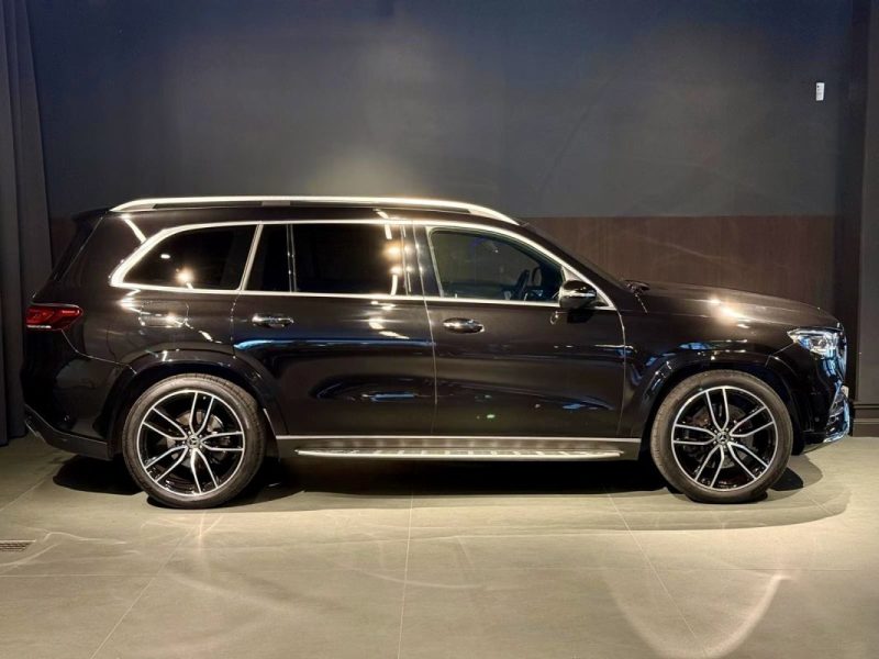 MERCEDES GLS 400D 4MATIC AMG LINE