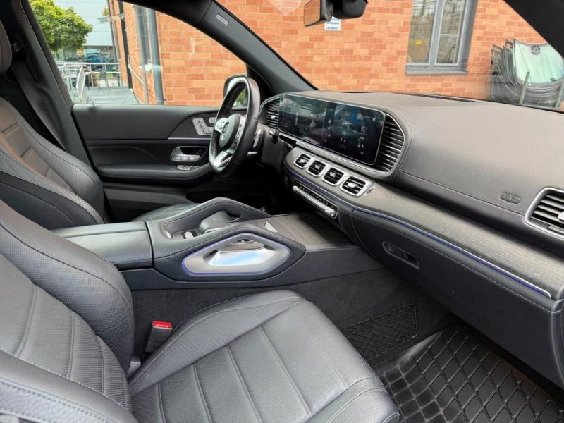 MERCEDES GLS 400D 4MATIC AMG LINE