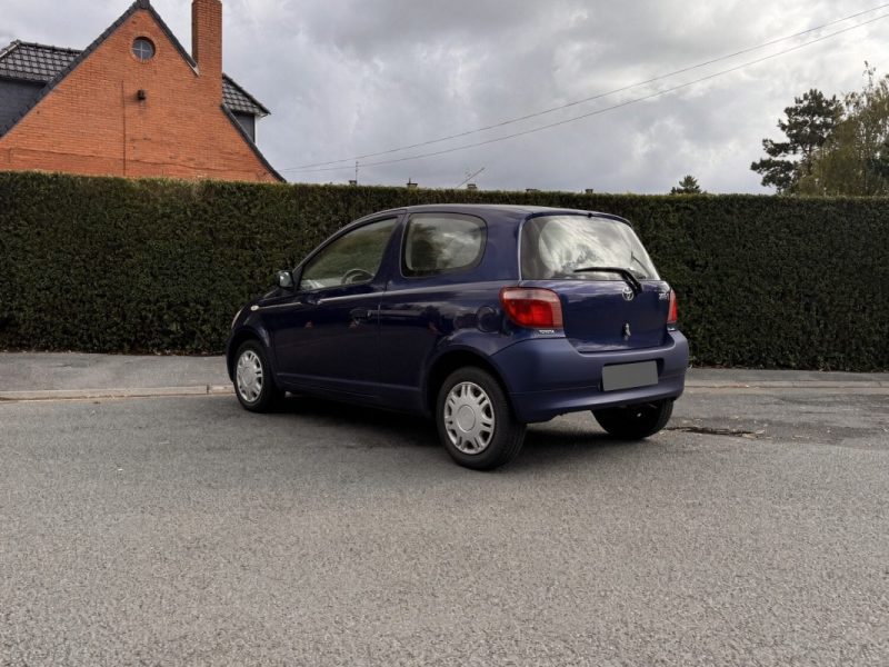 ✅ Toyota Yaris 1.0 Terra Luna // Première Main // Entretien Exclusif Toyota !!!! // Garantie 12 Mois
