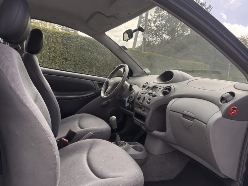 ✅ Toyota Yaris 1.0 Terra Luna // Première Main // Entretien Exclusif Toyota !!!! // Garantie 12 Mois