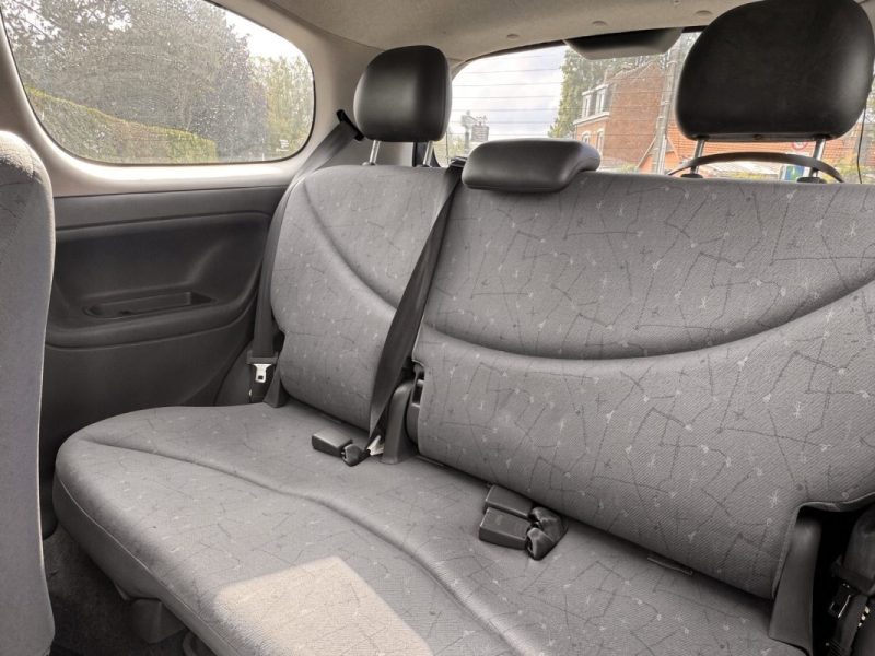 ✅ Toyota Yaris 1.0 Terra Luna // Première Main // Entretien Exclusif Toyota !!!! // Garantie 12 Mois