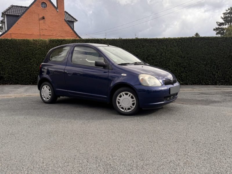 ✅ Toyota Yaris 1.0 Terra Luna // Première Main // Entretien Exclusif Toyota !!!! // Garantie 12 Mois