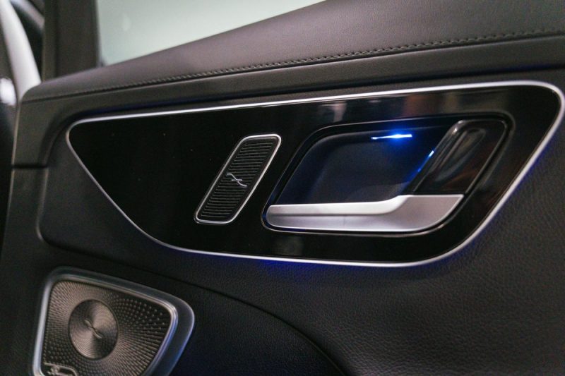 MERCEDES CLASSE C 300d AMG / Audio Burmester / Toit ouvrant / Caméra 360 / Attelage