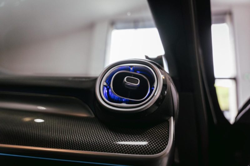 MERCEDES CLASSE C 300d AMG / Audio Burmester / Toit ouvrant / Caméra 360 / Attelage