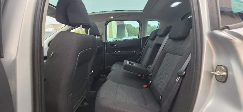 PEUGEOT 3008 1.6 HDI 110CH PREMIUM PACK