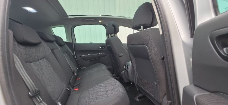 PEUGEOT 3008 1.6 HDI 110CH PREMIUM PACK