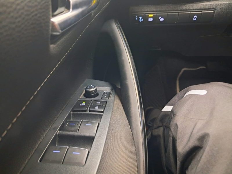 TOYOTA COROLLA TOURING SPORTS HYBRIDE 1.8 DYNAMIC BUSINESS 122cv/1 ERE MAIN/TVA RECUPERABLE