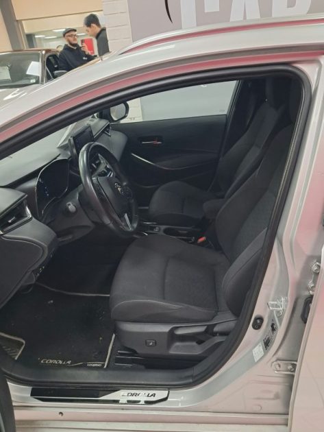 TOYOTA COROLLA TOURING SPORTS HYBRIDE 1.8 DYNAMIC BUSINESS 122cv/1 ERE MAIN/TVA RECUPERABLE