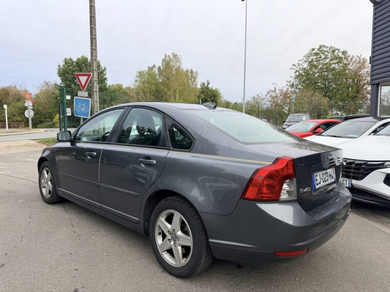 VOLVO  S40 II (2) 1.6 D 110 CH SPORT 2008