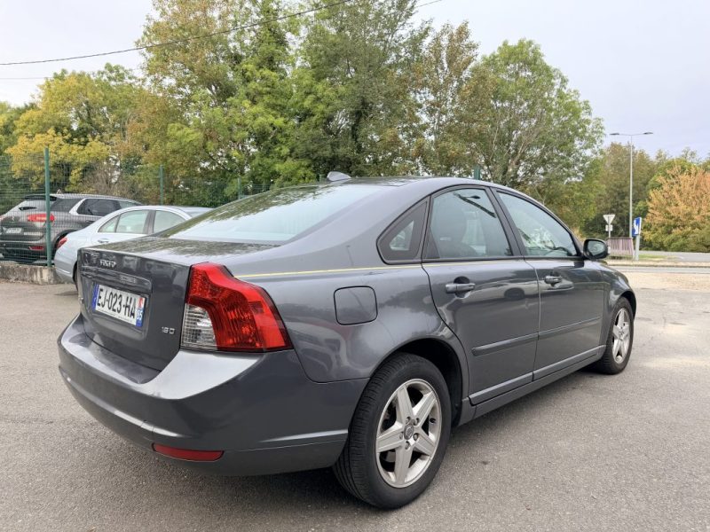 VOLVO  S40 II (2) 1.6 D 110 CH SPORT 2008