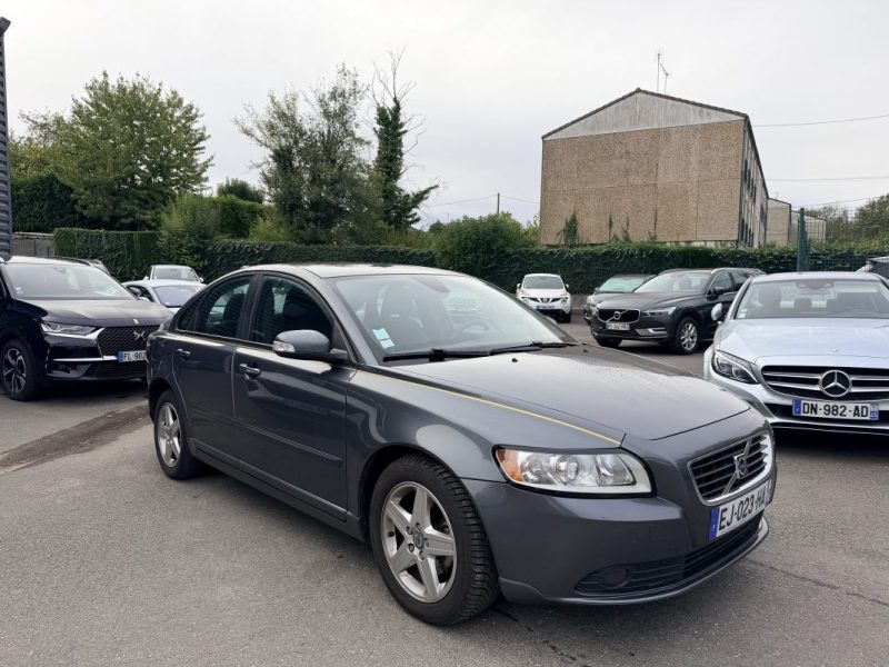 VOLVO  S40 II (2) 1.6 D 110 CH SPORT 2008