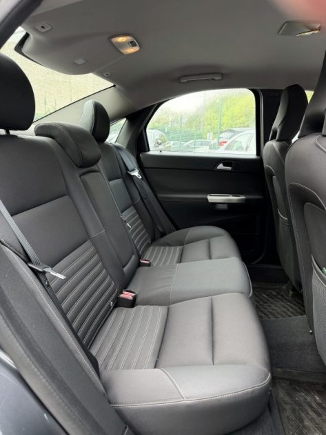 VOLVO  S40 II (2) 1.6 D 110 CH SPORT 2008