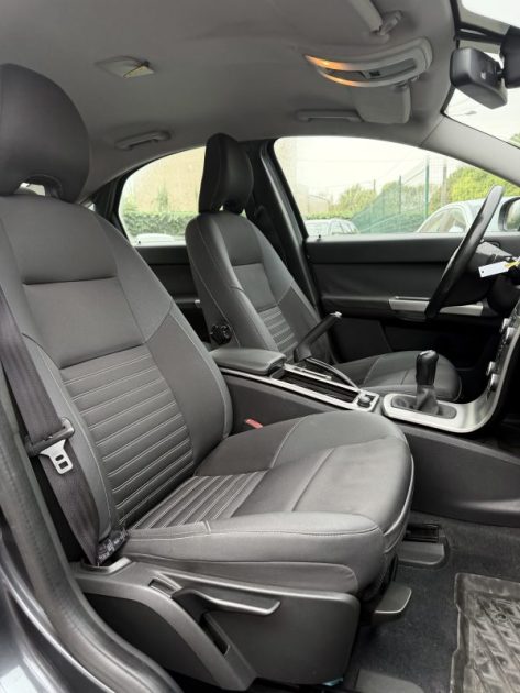 VOLVO  S40 II (2) 1.6 D 110 CH SPORT 2008