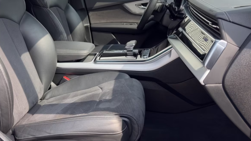 AUDI Q7 50 TDI QUATTRO 286 CH S LINE SPORT PLUS – 7 PLACES – TOIT PANORAMIQUE – CAMERA – ATTELAGE