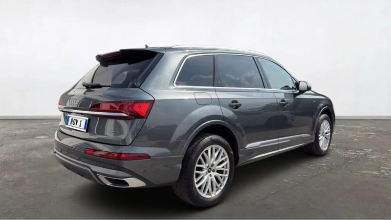 AUDI Q7 50 TDI QUATTRO 286 CH S LINE SPORT PLUS – 7 PLACES – TOIT PANORAMIQUE – CAMERA – ATTELAGE