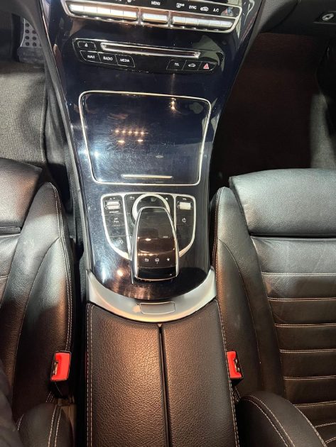 Mercedes Classe C 250 7G-Tronic 204Ch,Sportline AMG 4-MATIC 4X4, Entretien chez Mercedes , Garantie 