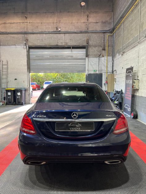 Mercedes Classe C 250 7G-Tronic 204Ch,Sportline AMG 4-MATIC 4X4, Entretien chez Mercedes , Garantie 