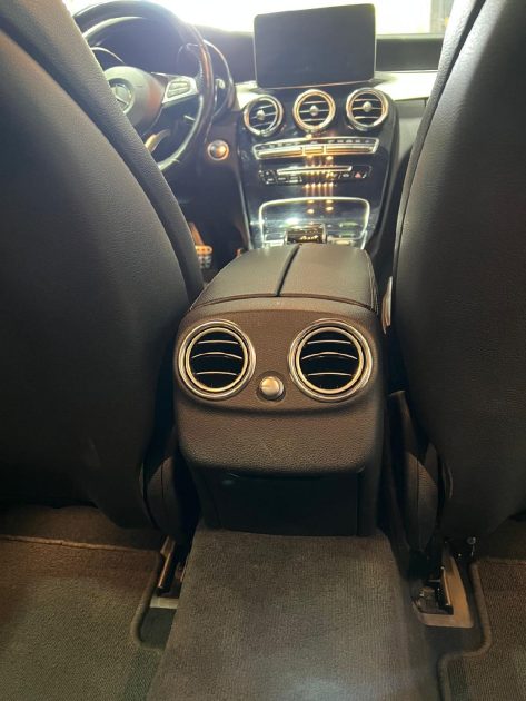Mercedes Classe C 250 7G-Tronic 204Ch,Sportline AMG 4-MATIC 4X4, Entretien chez Mercedes , Garantie 