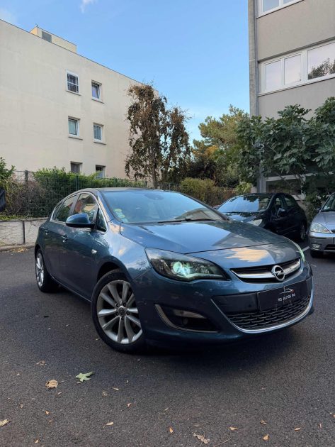 Opel Astra 1.7 CDTI 110 ch,Cosmo, Xenon,Apple CarPlay, FULL OPTIONS