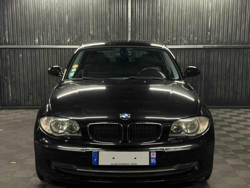 BMW SERIE 1 E87 PHASE 2 LCI 118 D  2.0 d 143 Cv -BOITE AUTOMATIQUE / 5 PORTES / RADARS DE RECUL   