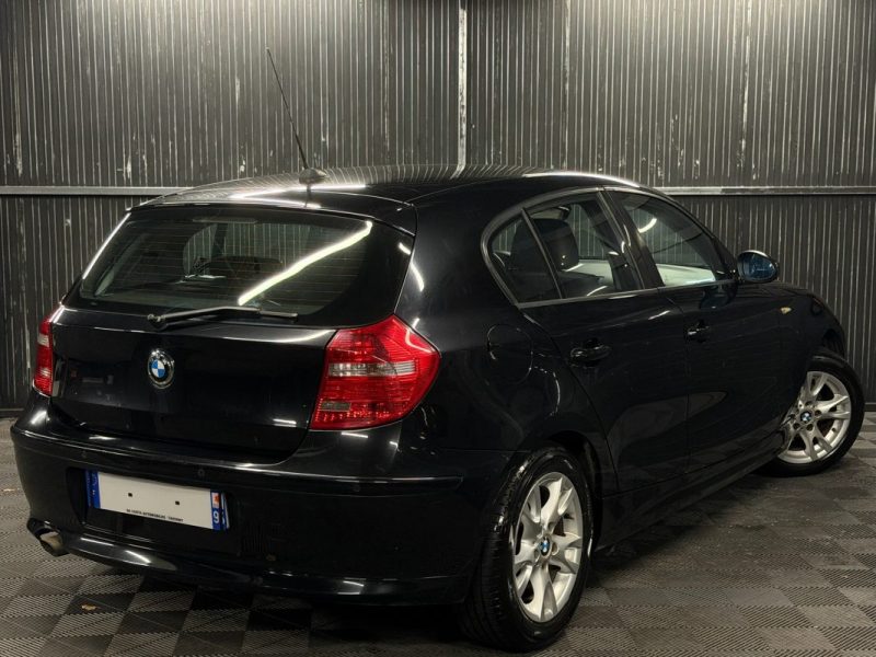 BMW SERIE 1 E87 PHASE 2 LCI 118 D  2.0 d 143 Cv -BOITE AUTOMATIQUE / 5 PORTES / RADARS DE RECUL   